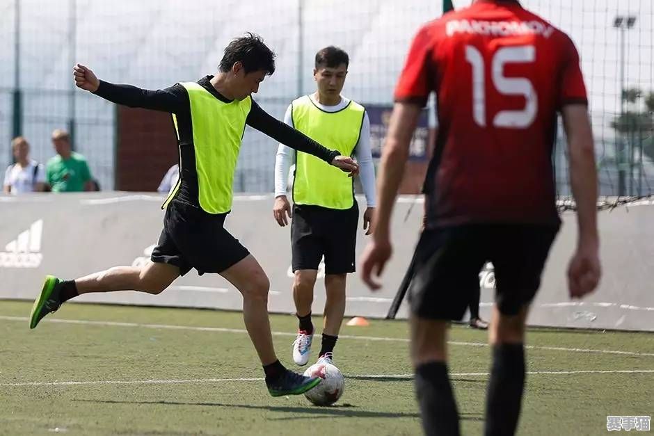 国际足球联合会杯开始于哪一年